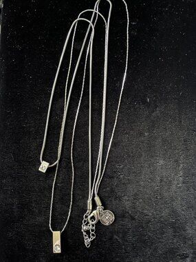White House Black Market WHBM Silver Tone Double Strand Sliding Pendant Necklace